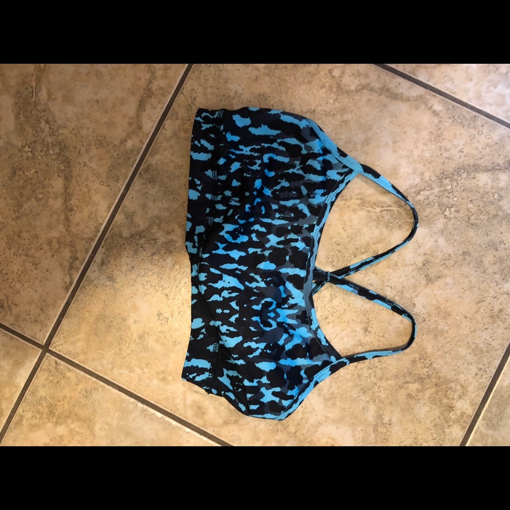 Sports bra